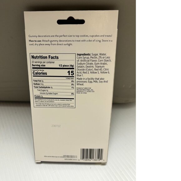 Wilton Halloween Gummy Skull Skeleton 10 pc Icing Cupcake Top Decorations Baking - Picture 3 of 3